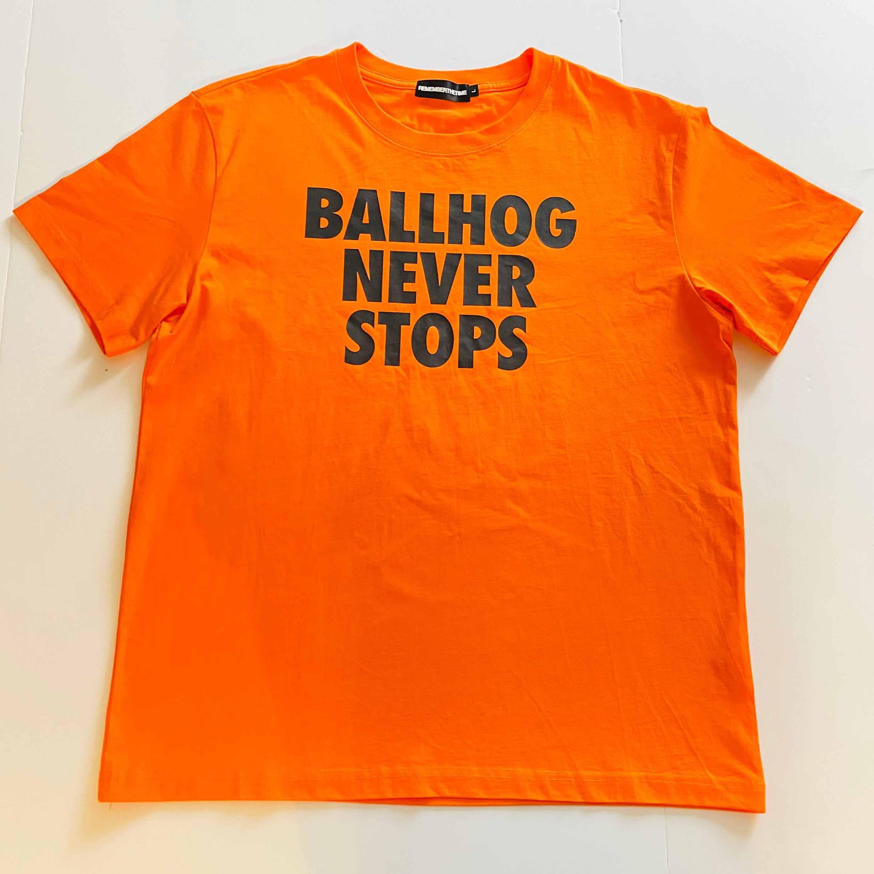 “BALLHOG NEVER STOPS” TEE - ORANGE / RED